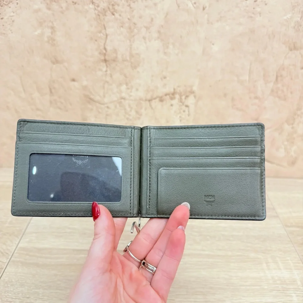 ❗️SOLD❗️MCM Green Leather Visetos Bifold with Money Clip - Picture 7 of 13